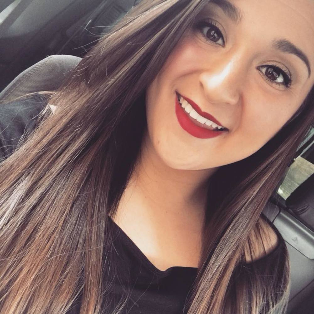 Meet your Posher, Macie